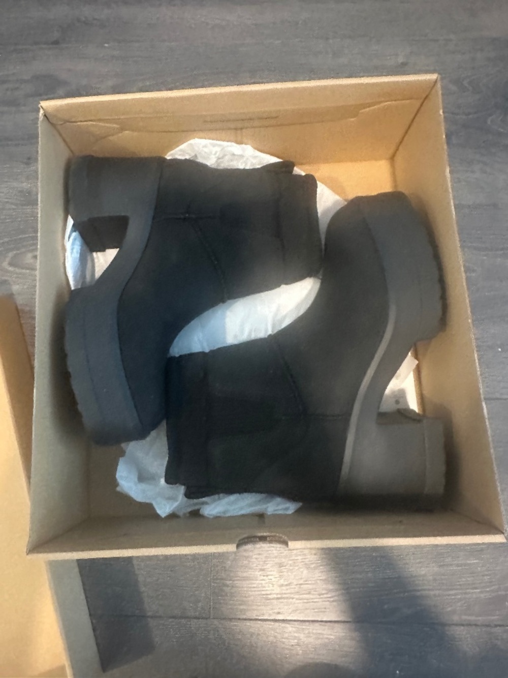 Ugg Moxy Chelsea Boot